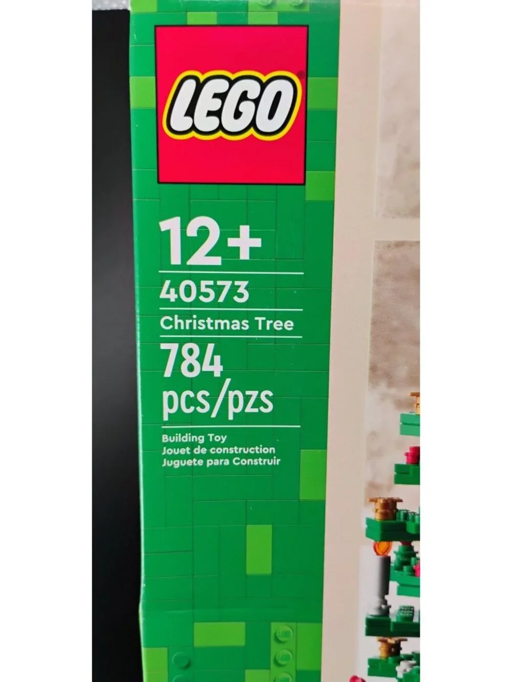 LEGO Christmas Tree Building Set 40573 2-in-1 784 Pieces Age 12+